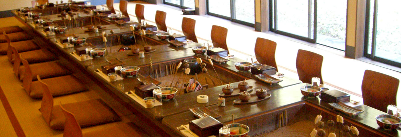 宴会は、飲み放題（２時間）と御送迎がセットです