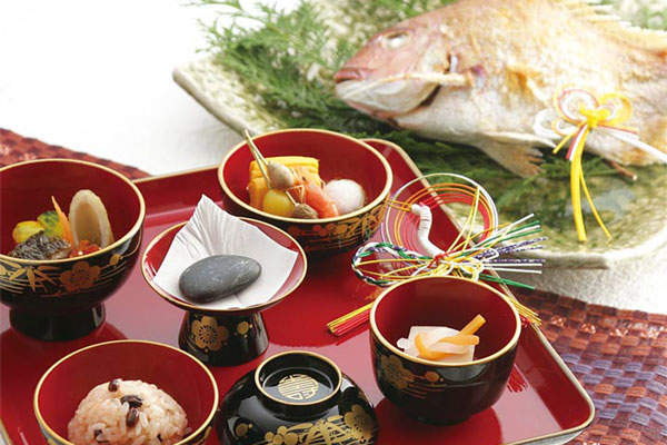 お食初め膳